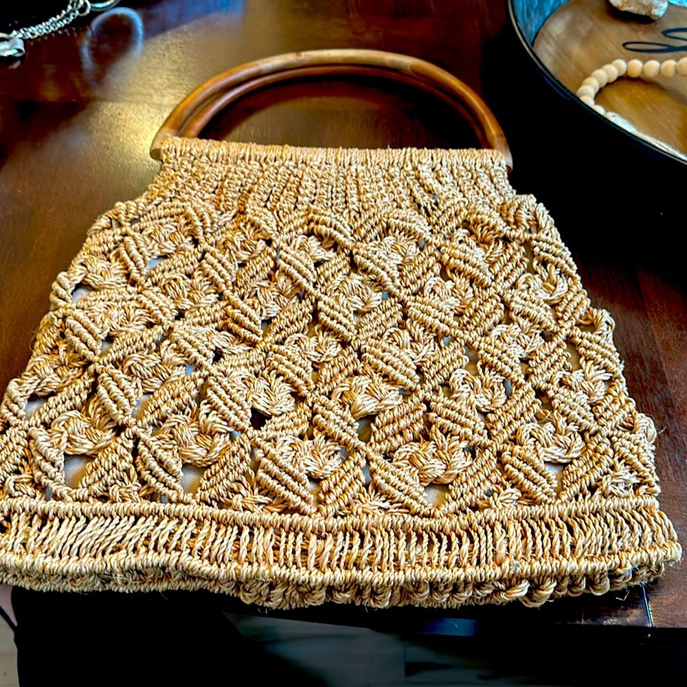 Straw Handbag with Wood Handles purse Vintage